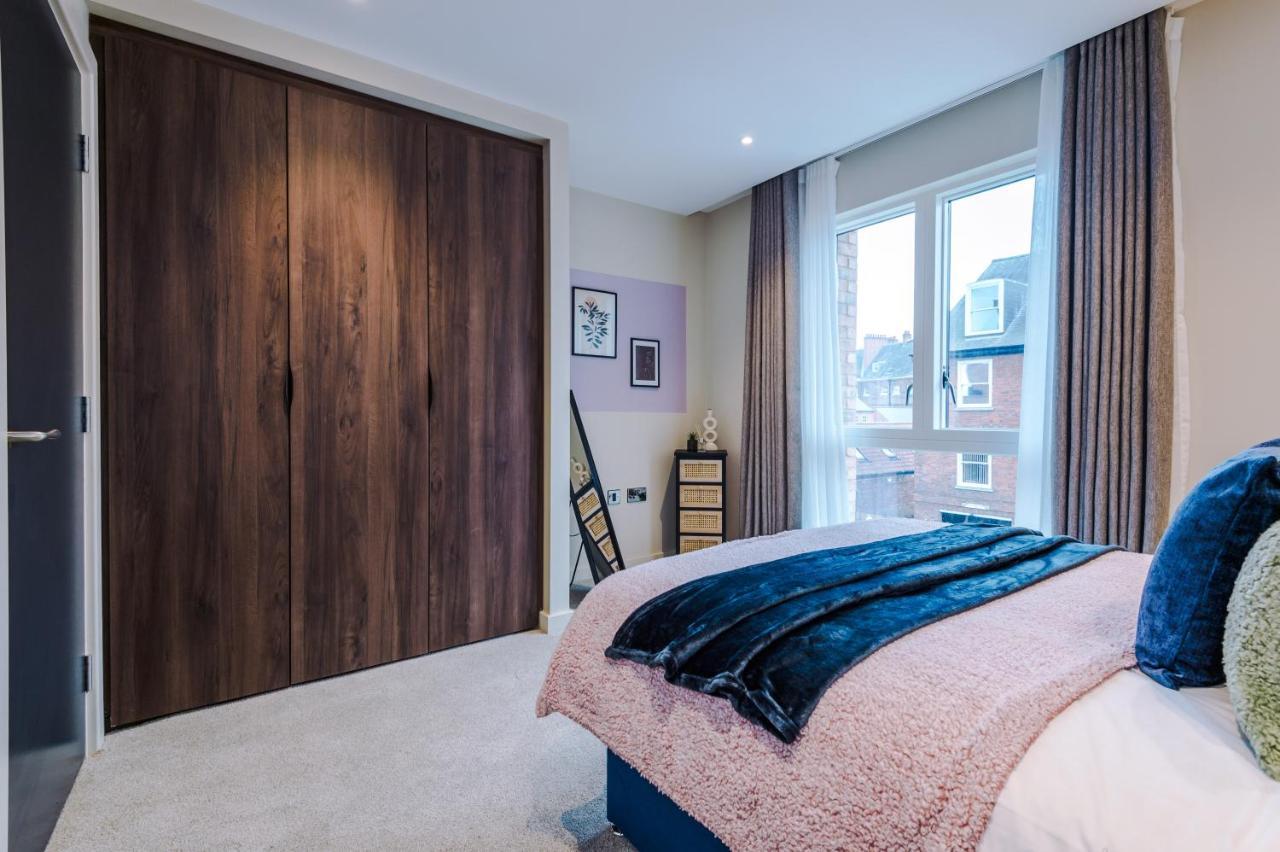 Stunning Central Abode Apartment