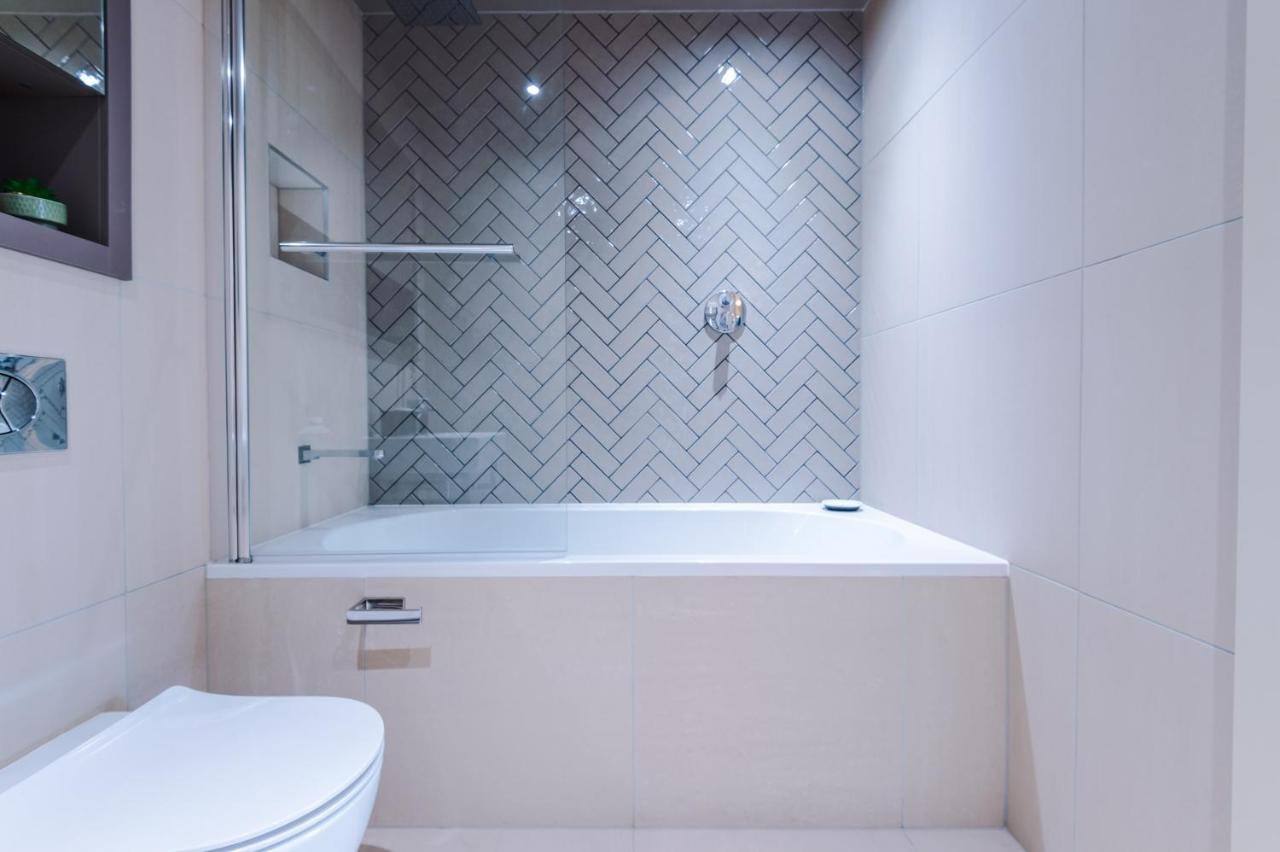 Stunning Central Abode Apartment